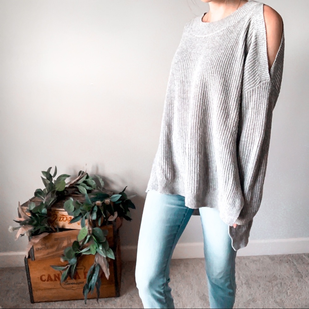 BP. Cut Out Shoulder Grey Sweater 🌿